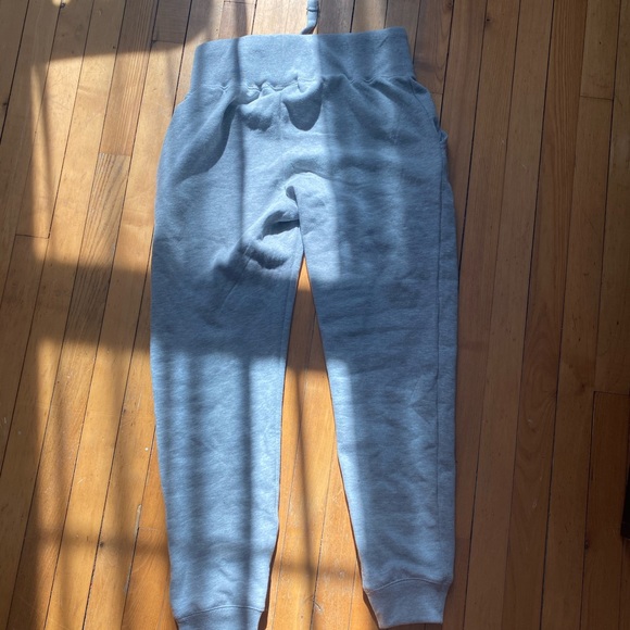 Aeropostale light gray sweatpants - Picture 2 of 3